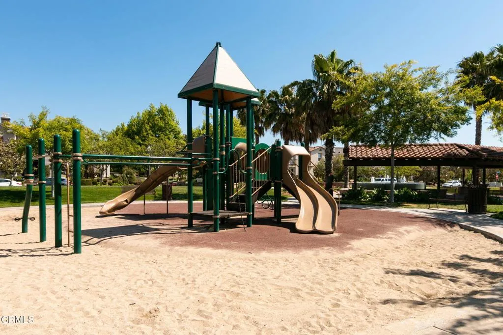 8124 Onyx Street, Ventura, California 93004 home-pic-40