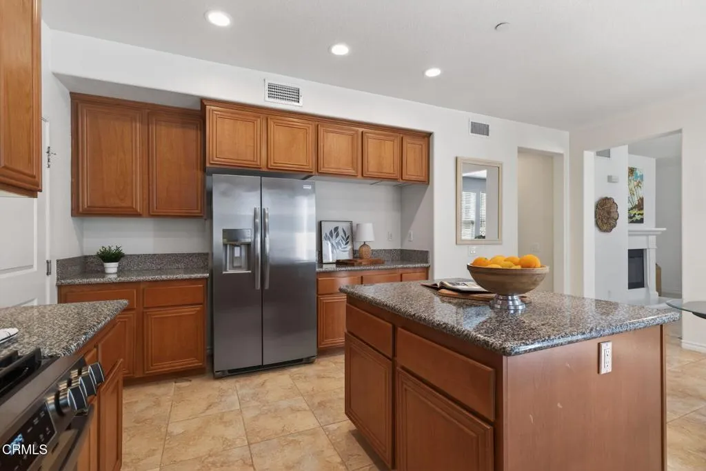 8124 Onyx Street, Ventura, California 93004 home-pic-15
