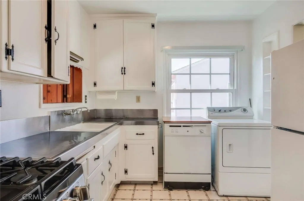 2912 Allred, Lakewood, California 90712 home-pic-11