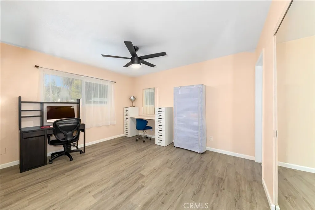 623 E Old 2nd St, San Jacinto, California 92583 home-pic-13