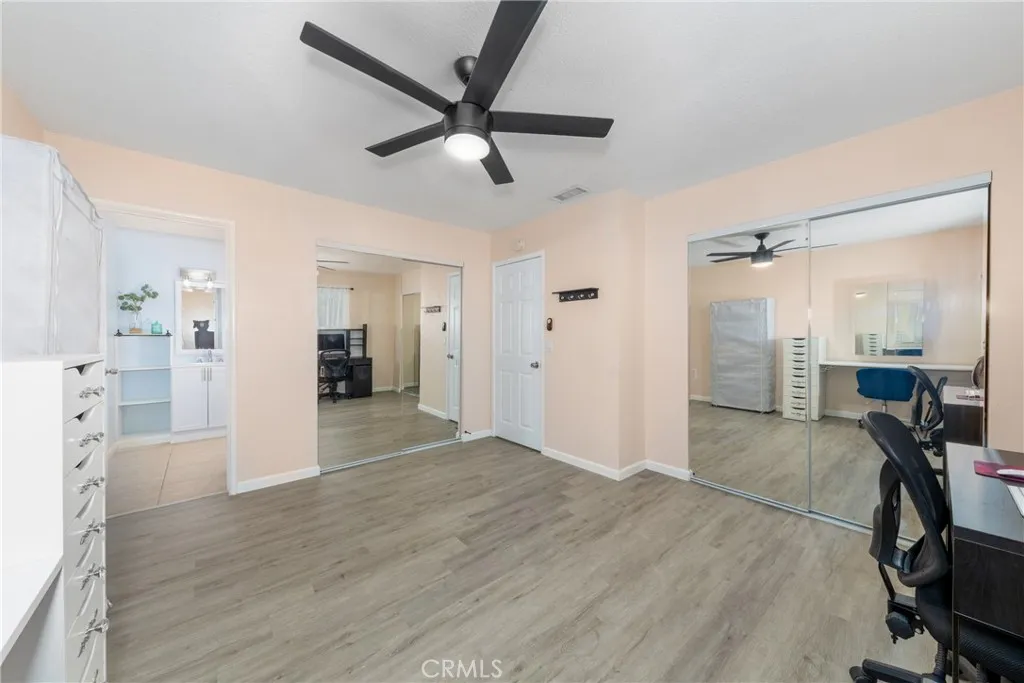 623 E Old 2nd St, San Jacinto, California 92583 home-pic-9