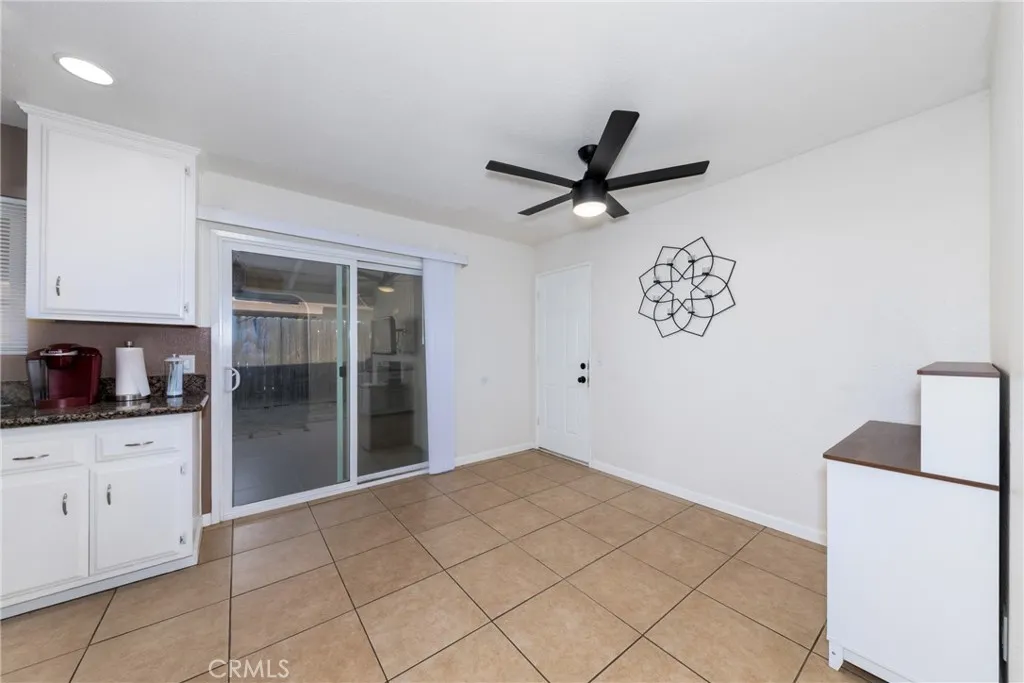 623 E Old 2nd St, San Jacinto, California 92583 home-pic-8