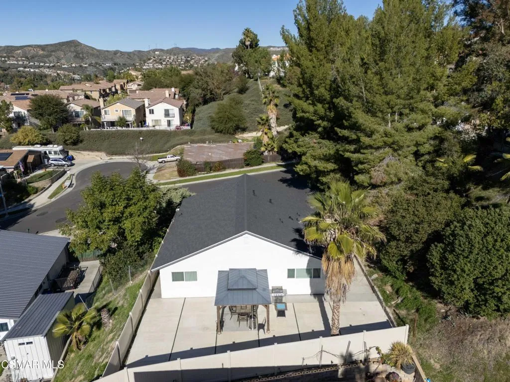 18712 Vicci Street, Canyon Country, California 91351 home-pic-34