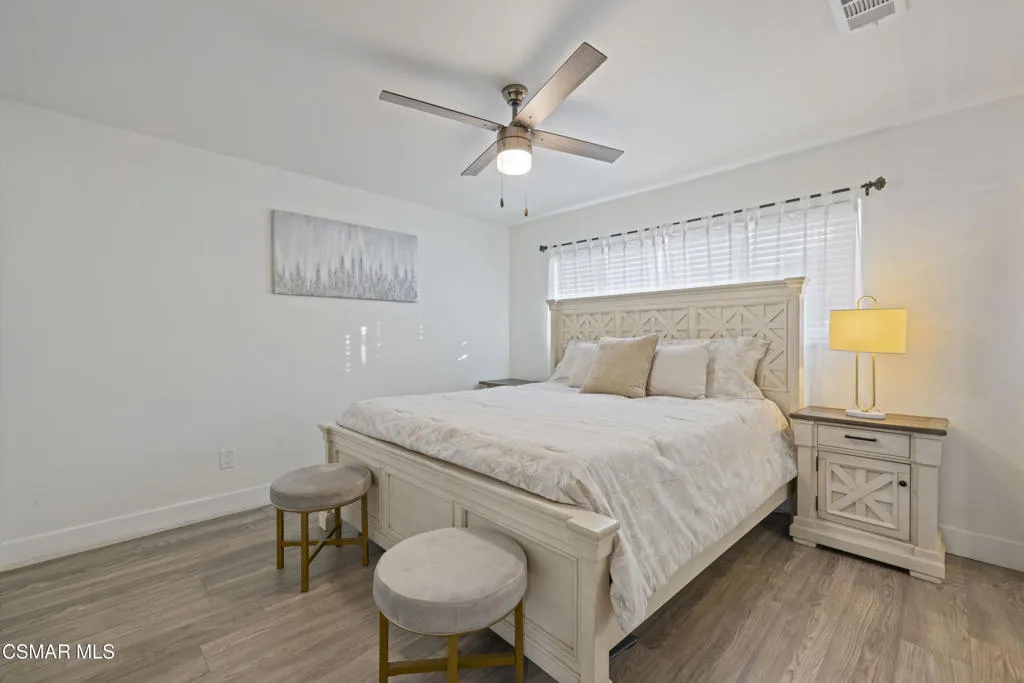 18712 Vicci Street, Canyon Country, California 91351 home-pic-13