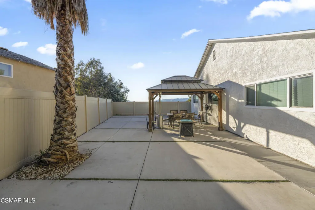 18712 Vicci Street, Canyon Country, California 91351 home-pic-26