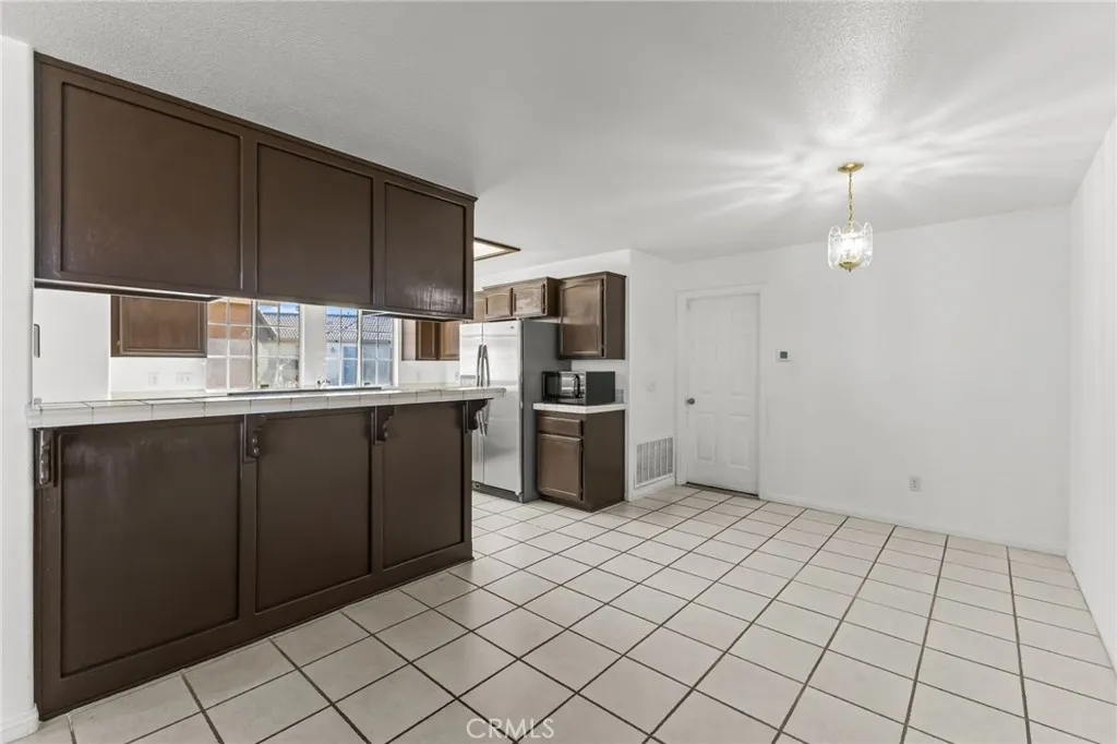 57088 Millstone Drive, Yucca Valley, California 92284 home-pic-25