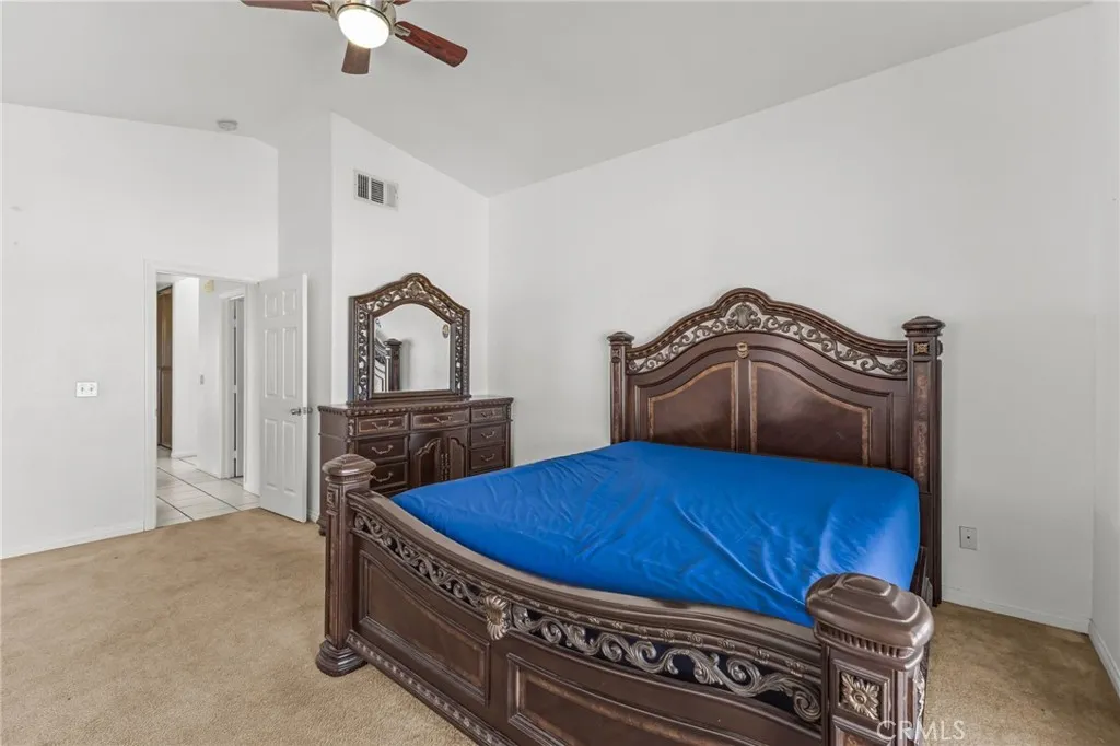 57088 Millstone Drive, Yucca Valley, California 92284 home-pic-12