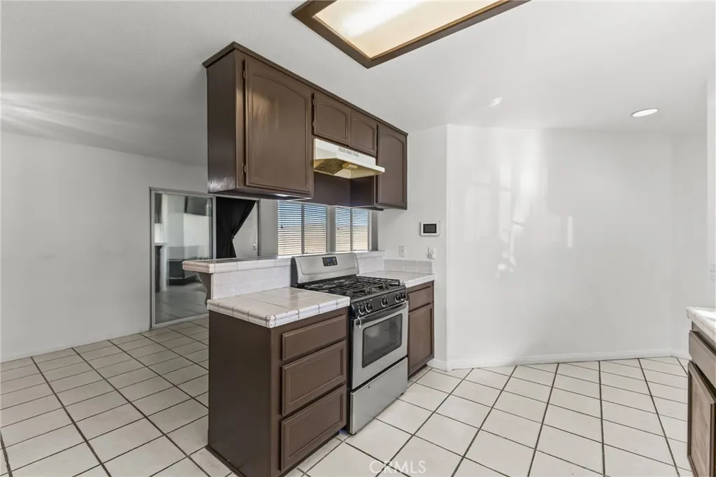 57088 Millstone Drive, Yucca Valley, California 92284 home-pic-20