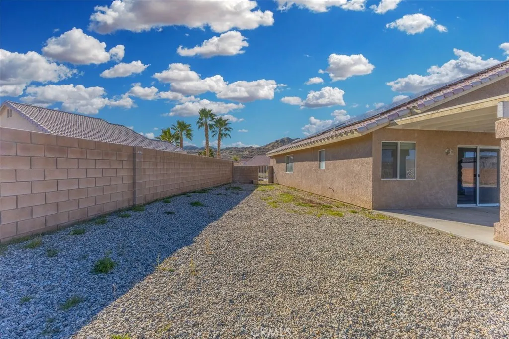 57088 Millstone Drive, Yucca Valley, California 92284 home-pic-46
