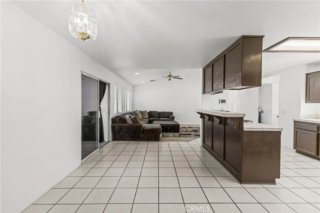 57088 Millstone Drive, Yucca Valley, California 92284 home-pic-27