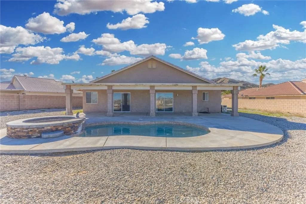 57088 Millstone Drive, Yucca Valley, California 92284 home-pic-49