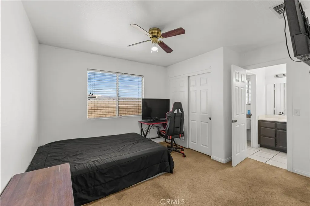 57088 Millstone Drive, Yucca Valley, California 92284 home-pic-37