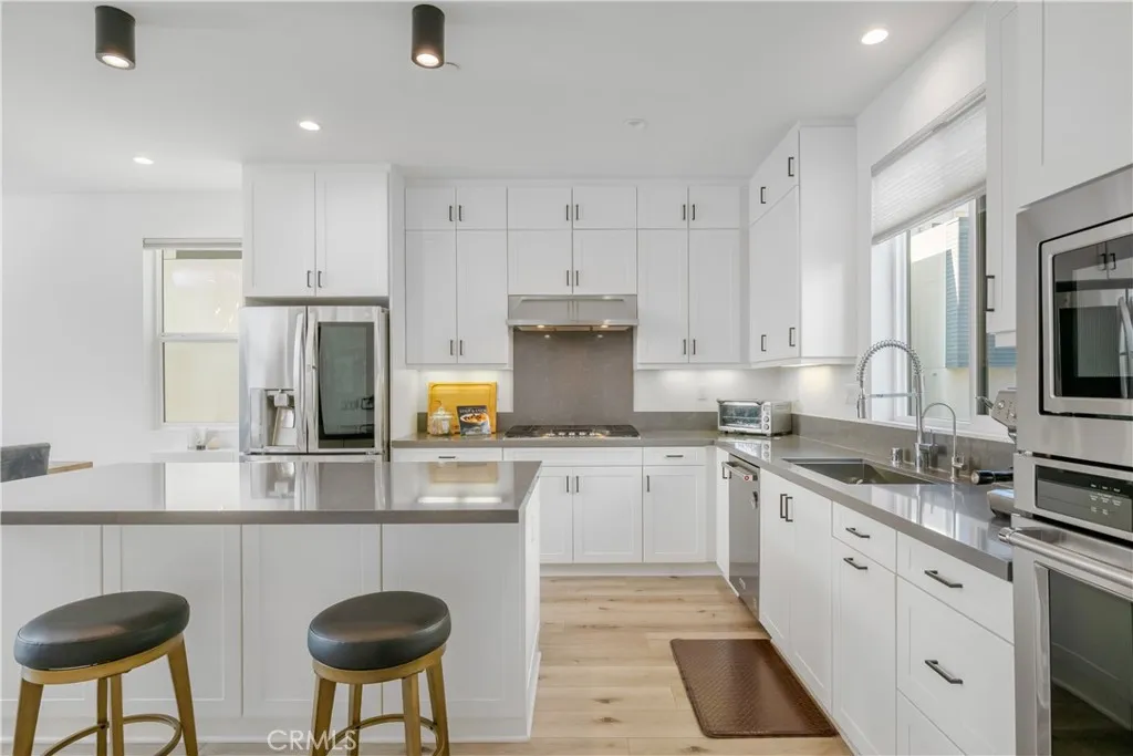 637 Cardiff Reef, Costa Mesa, California 92627 home-pic-12