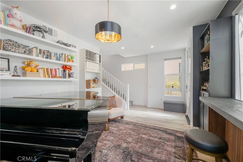 637 Cardiff Reef, Costa Mesa, California 92627 home-pic-4