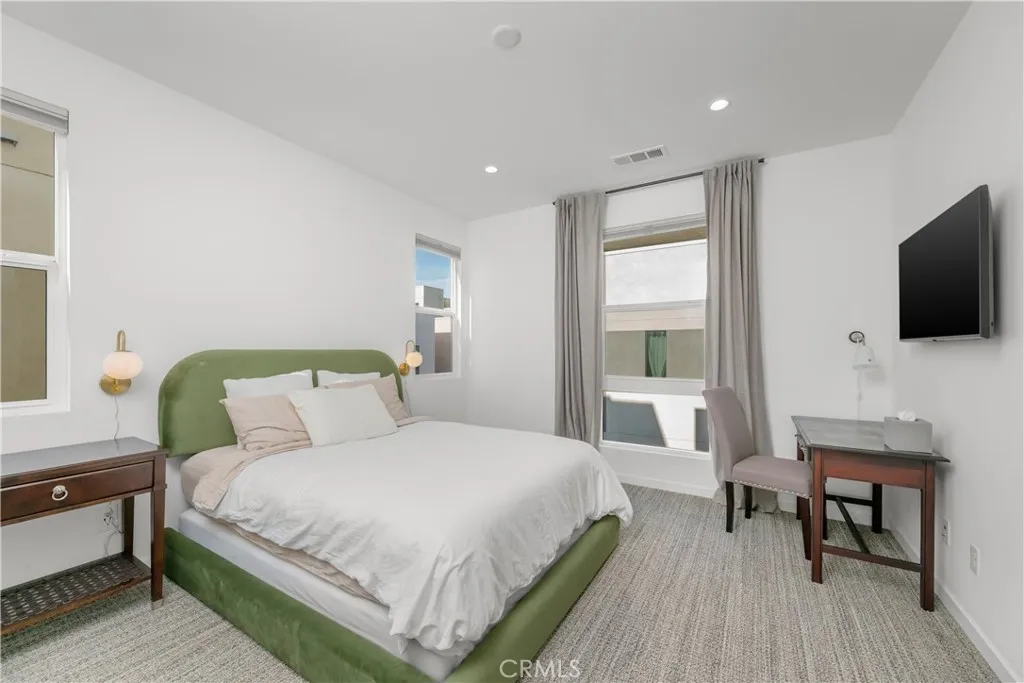637 Cardiff Reef, Costa Mesa, California 92627 home-pic-18