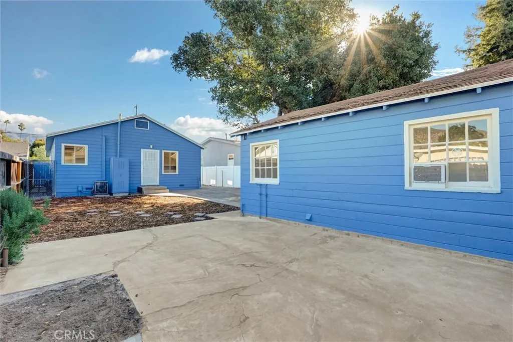 10335 Scoville Avenue, Sunland, California 91040 home-pic-21