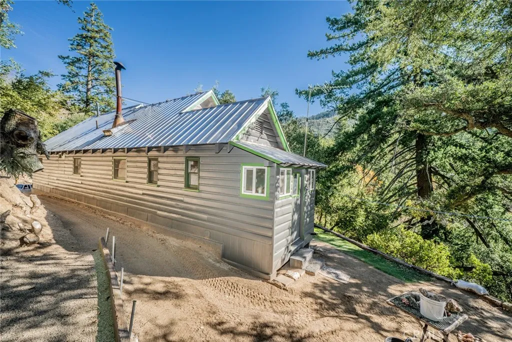 37644 Highway 38 2, Angelus Oaks, California 92305 home-pic-2