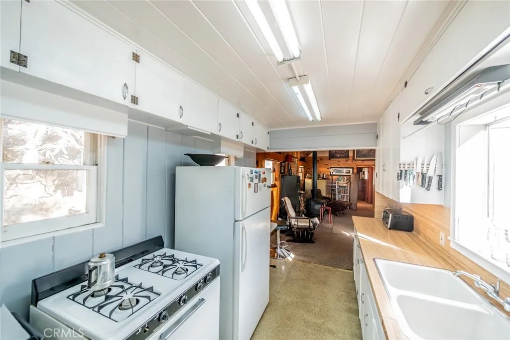 37644 Highway 38 2, Angelus Oaks, California 92305 home-pic-12