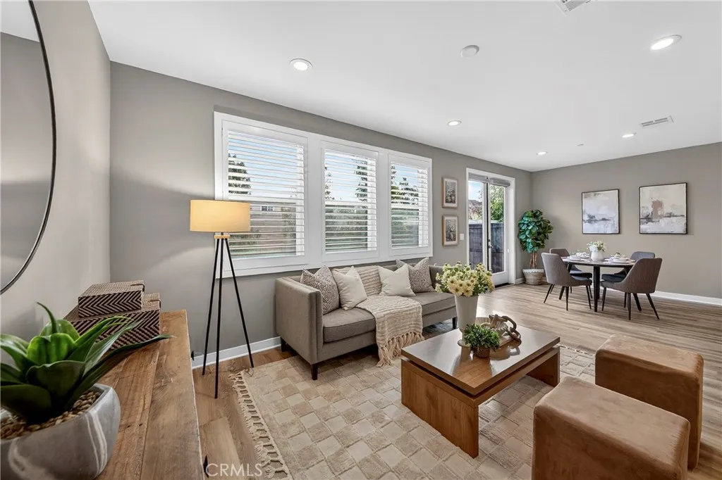 5372 Harvard Way, Cypress, California 90630 home-pic-10