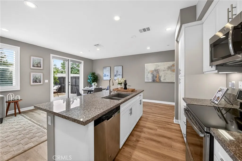 5372 Harvard Way, Cypress, California 90630 home-pic-7