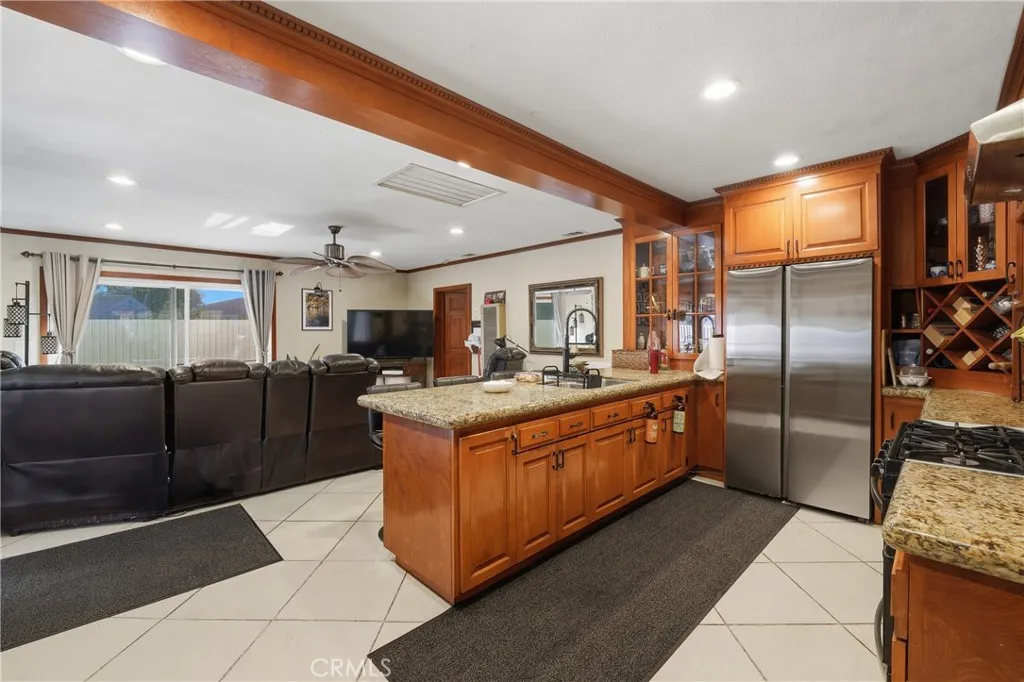 633 S Clementine, Anaheim, California 92805 home-pic-9