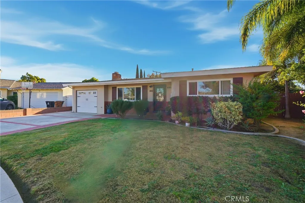 633 S Clementine, Anaheim, California 92805 home-pic-2