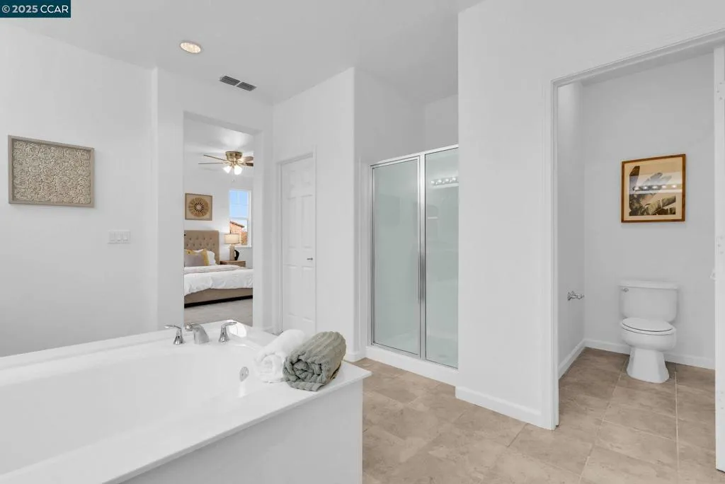 5560 Mcfarlan Ranch Dr, Antioch, California 94531 home-pic-19