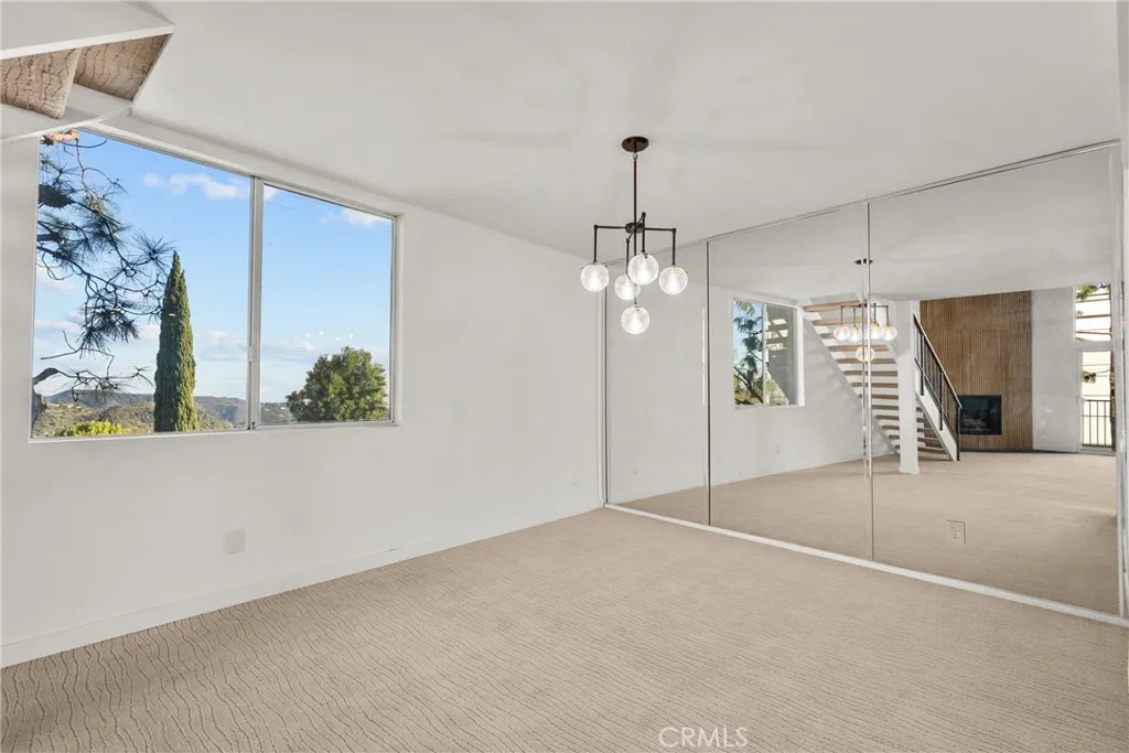 2385 Roscomare F16, Bel Air, California 90077 home-pic-14