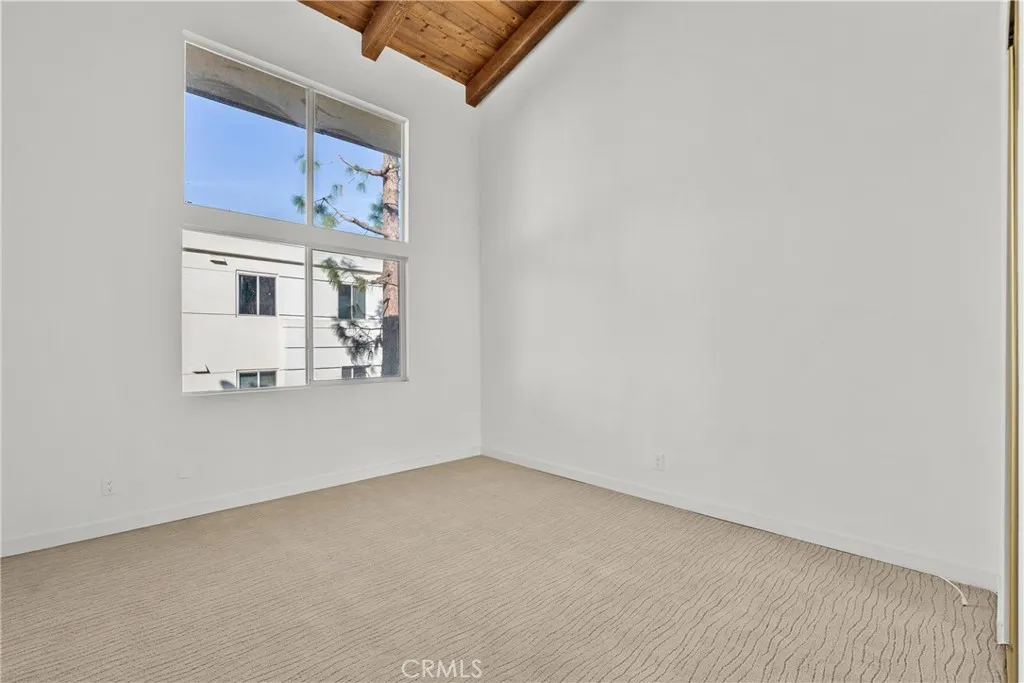 2385 Roscomare F16, Bel Air, California 90077 home-pic-22