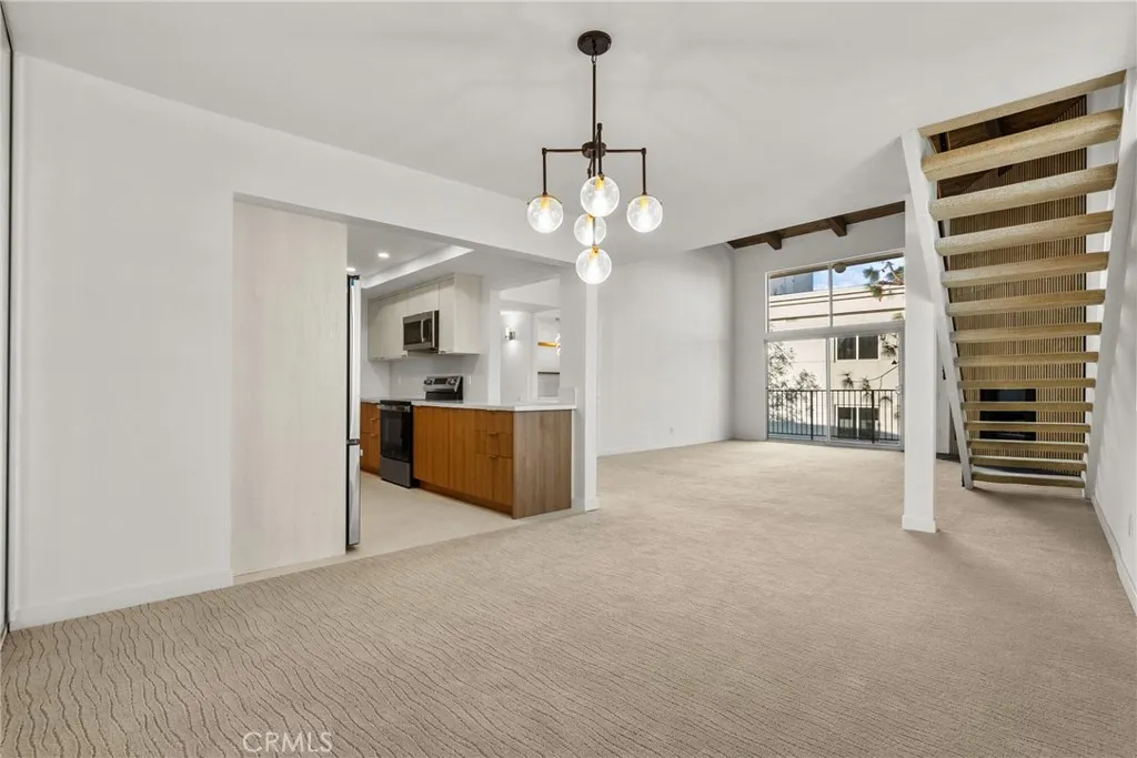 2385 Roscomare F16, Bel Air, California 90077 home-pic-15