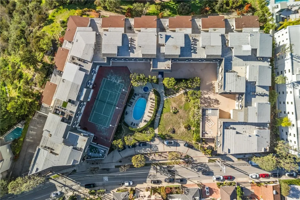 2385 Roscomare F16, Bel Air, California 90077 home-pic-38