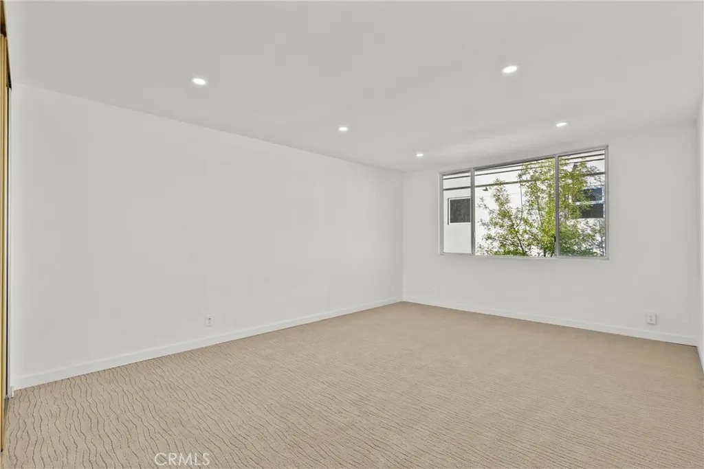 2385 Roscomare F16, Bel Air, California 90077 home-pic-20