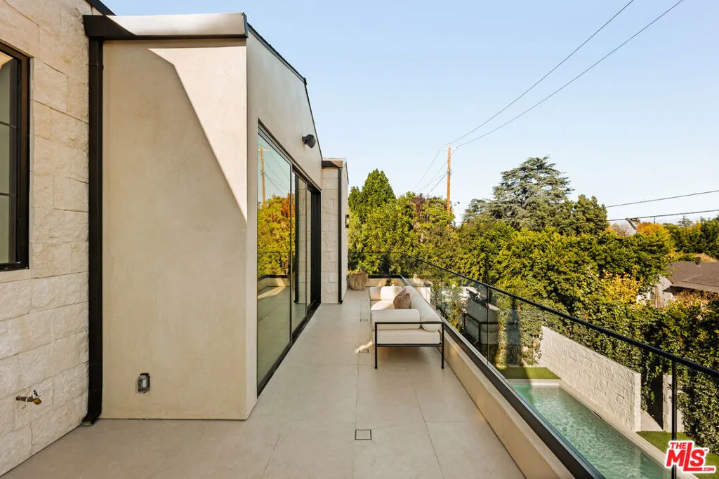 4724 Halbrent Avenue, Sherman Oaks, California 91403 home-pic-31