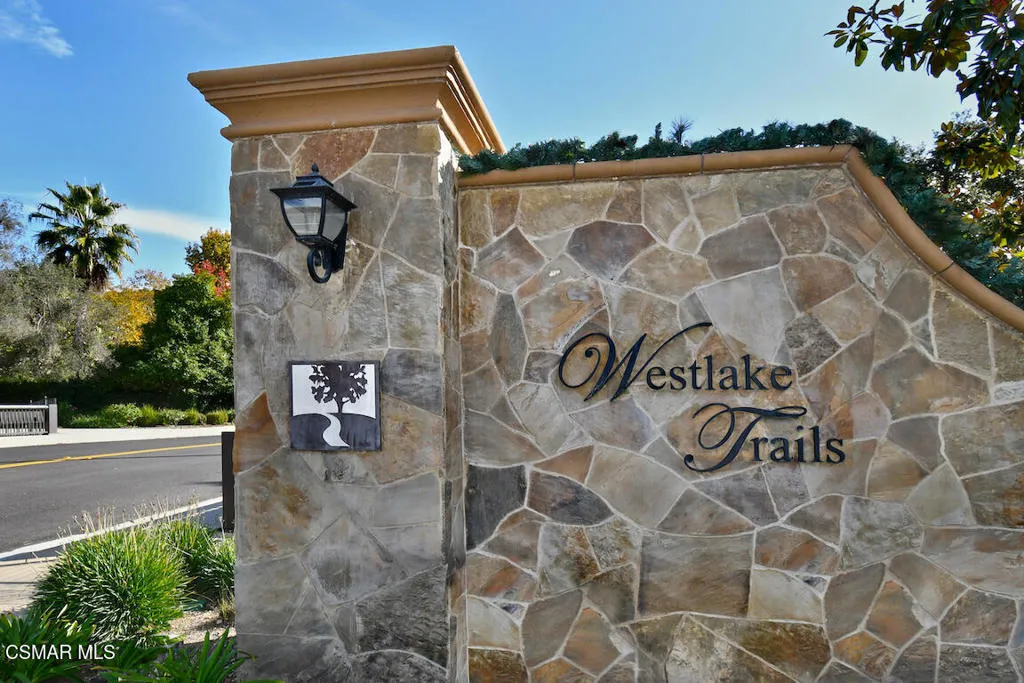 31775 Oak Ranch Court, Westlake Village, California 91361 home-pic-4