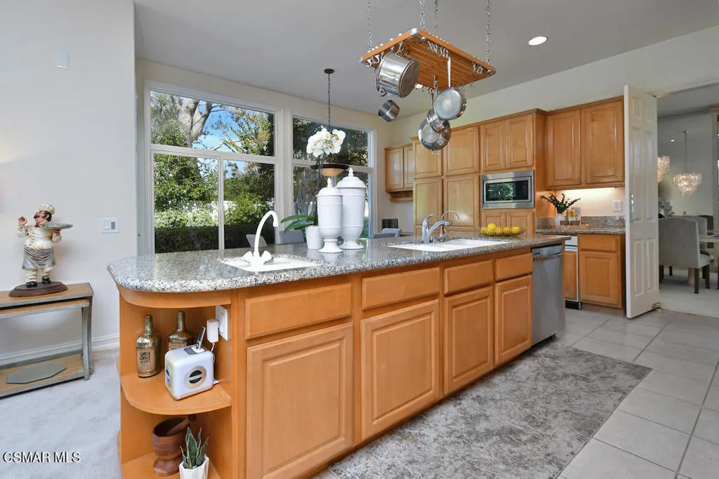 31775 Oak Ranch Court, Westlake Village, California 91361 home-pic-23