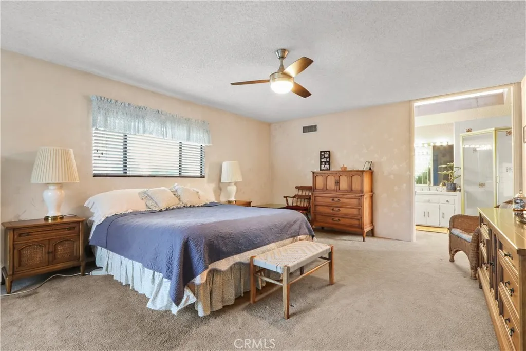 946 W La Deney, Ontario, California 91762 home-pic-12