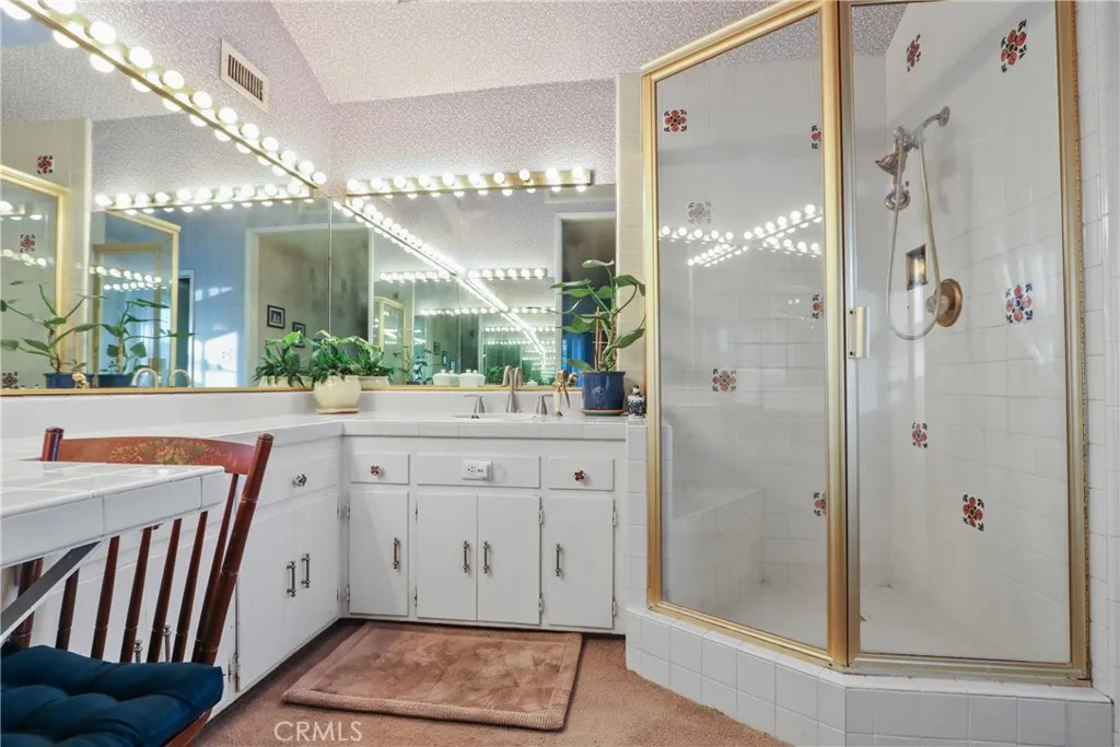 946 W La Deney, Ontario, California 91762 home-pic-14