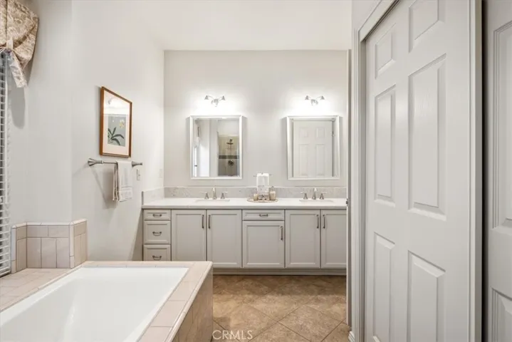 1254 Miraleste, San Luis Obispo, California 93401