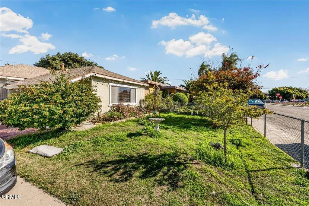 1544 California Street, Oxnard, California 93033 home-pic-2