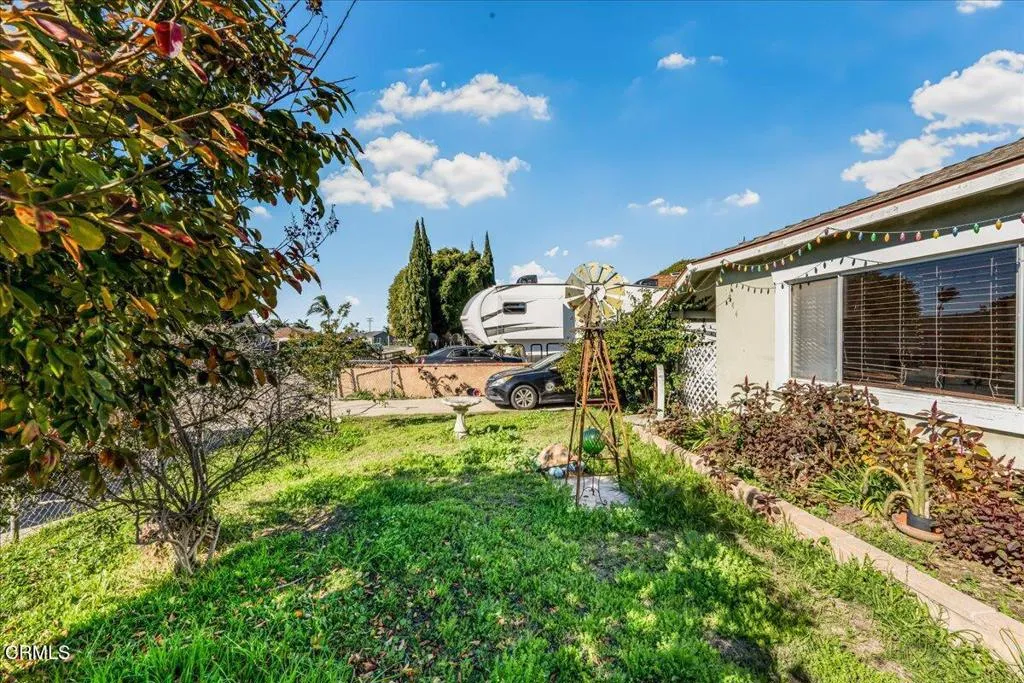1544 California Street, Oxnard, California 93033 home-pic-5