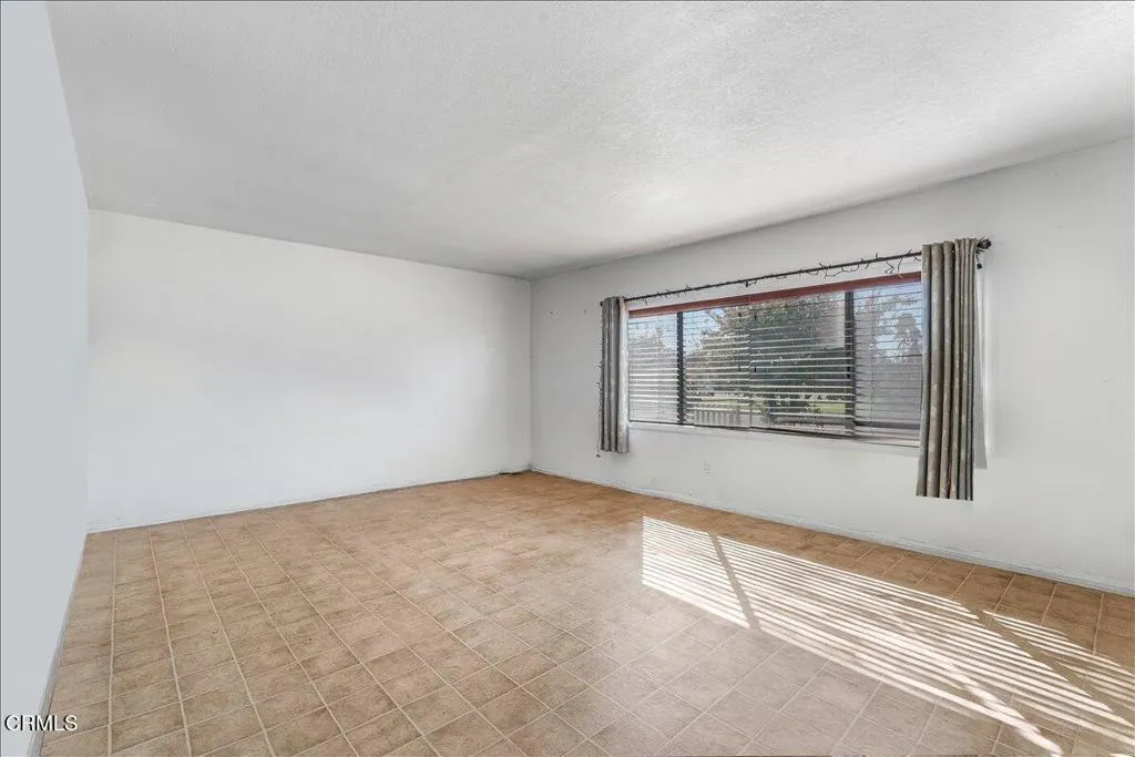 1544 California Street, Oxnard, California 93033 home-pic-6