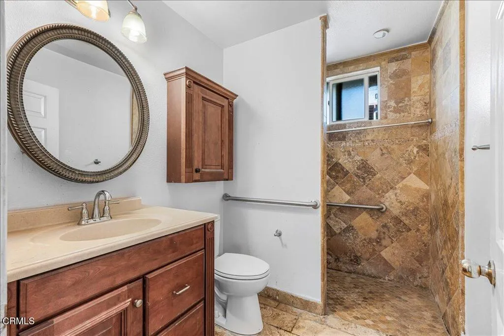 1544 California Street, Oxnard, California 93033 home-pic-12