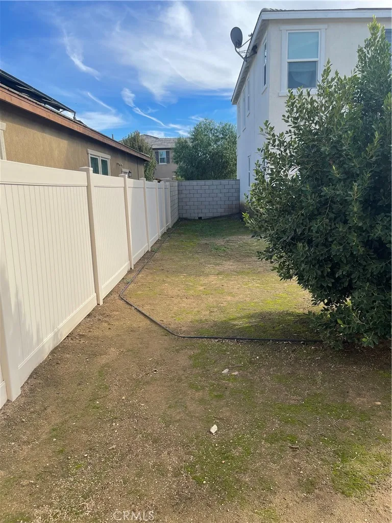 31621 Greenwich Court, Menifee, California 92584 home-pic-1