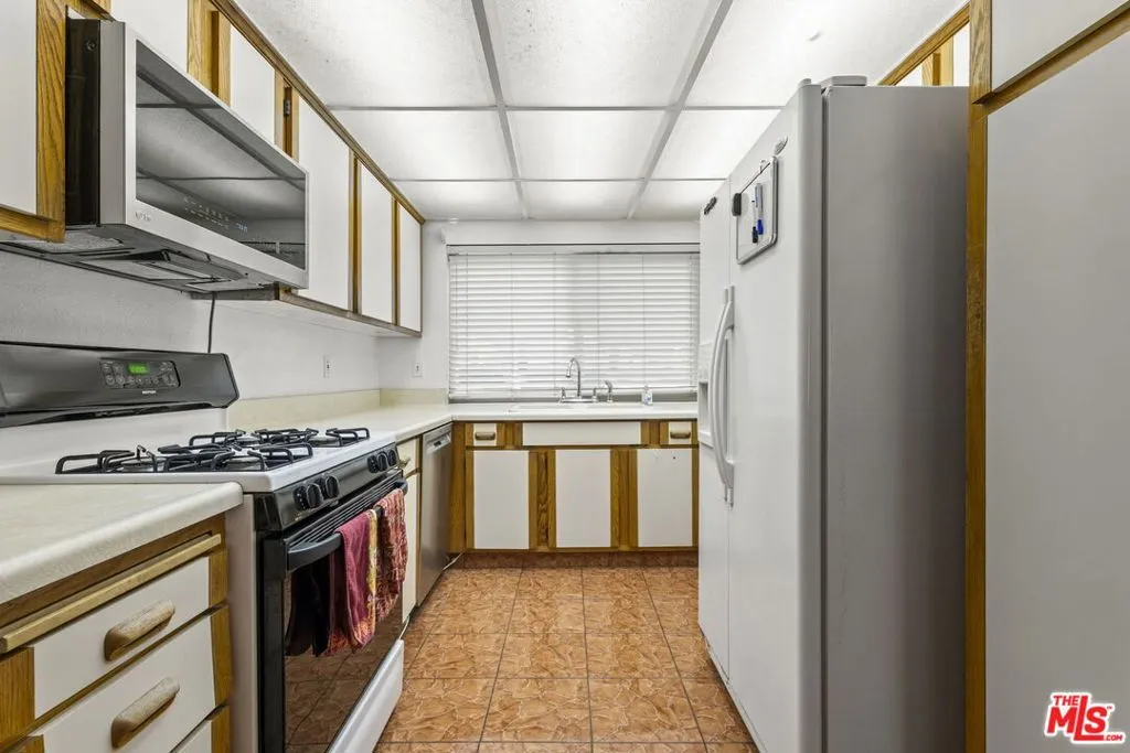 11000 Woodruff Avenue 29, Downey, California 90241 home-pic-5