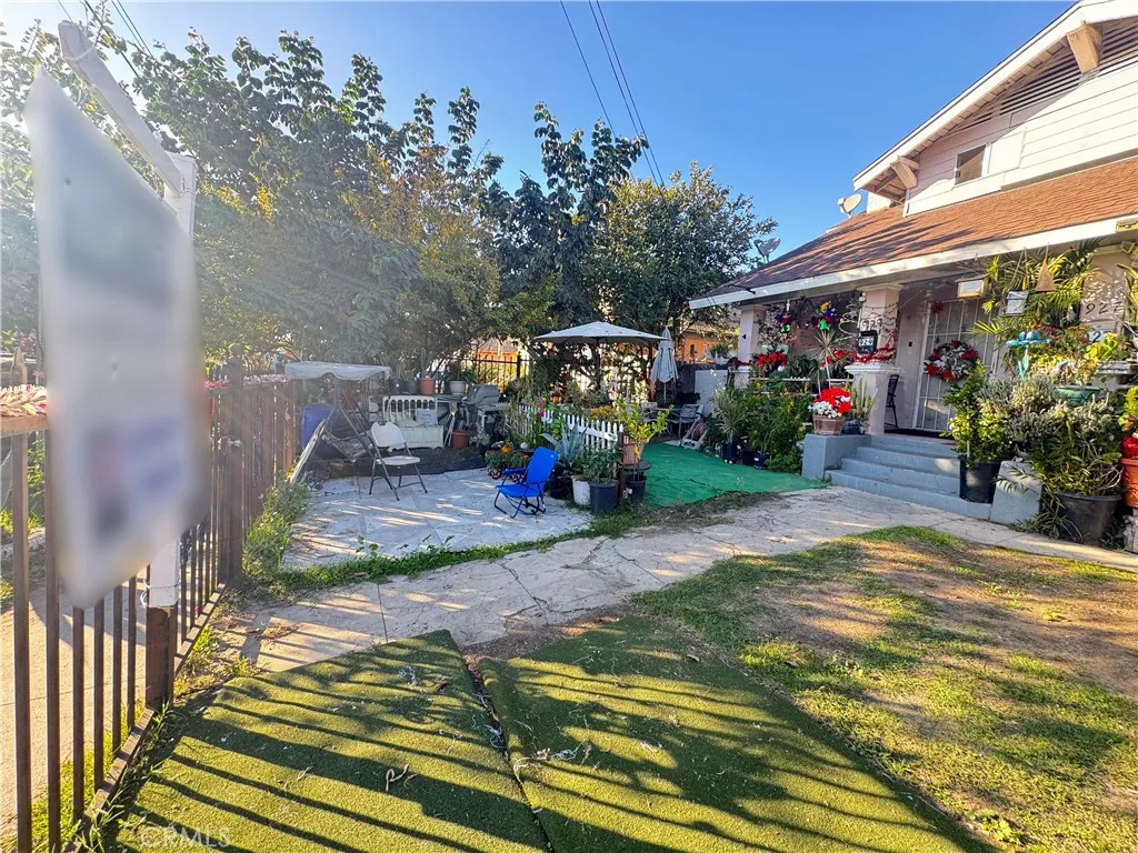 927 W 48th Street, Los Angeles, California 90037 home-pic-4