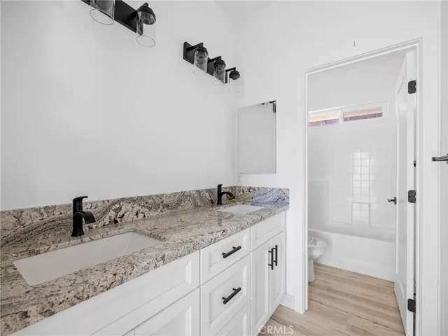 15605 Dale Evans Parkway, Apple Valley, California 92307