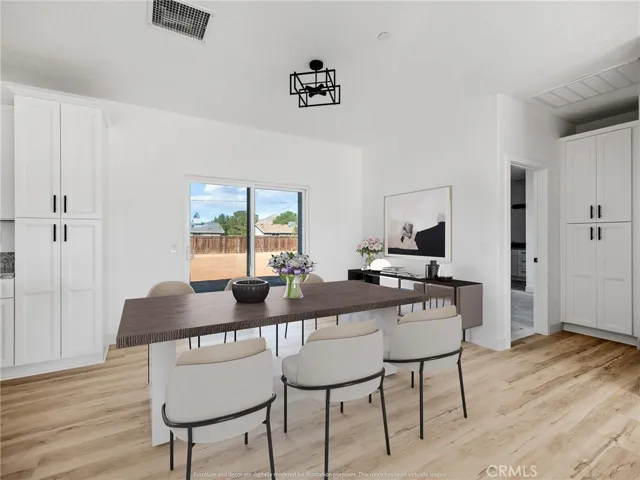 15605 Dale Evans Parkway, Apple Valley, California 92307