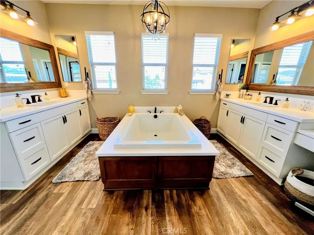 32526 Presidio Hills, Winchester, California 92596 home-pic-24