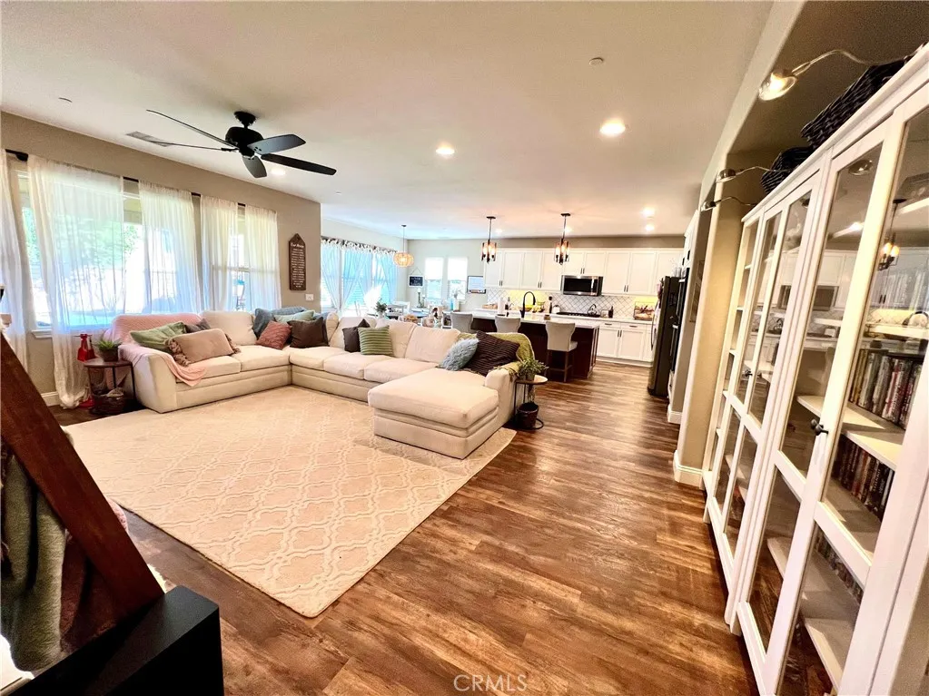 32526 Presidio Hills, Winchester, California 92596 home-pic-15