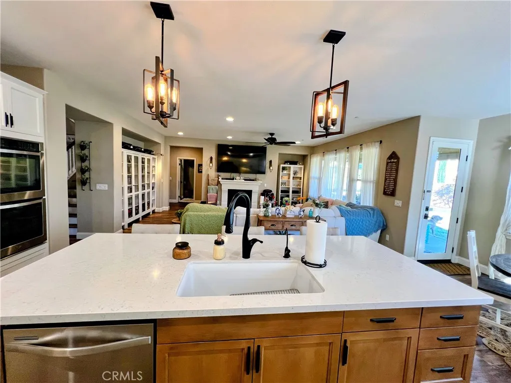 32526 Presidio Hills, Winchester, California 92596 home-pic-11